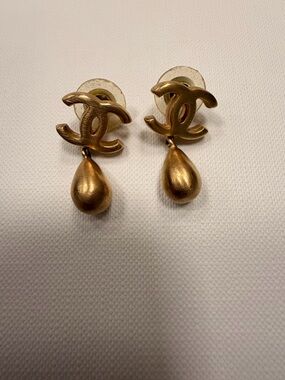 Authentic CHANEL Gold CC Teardrop Dangle Earrings